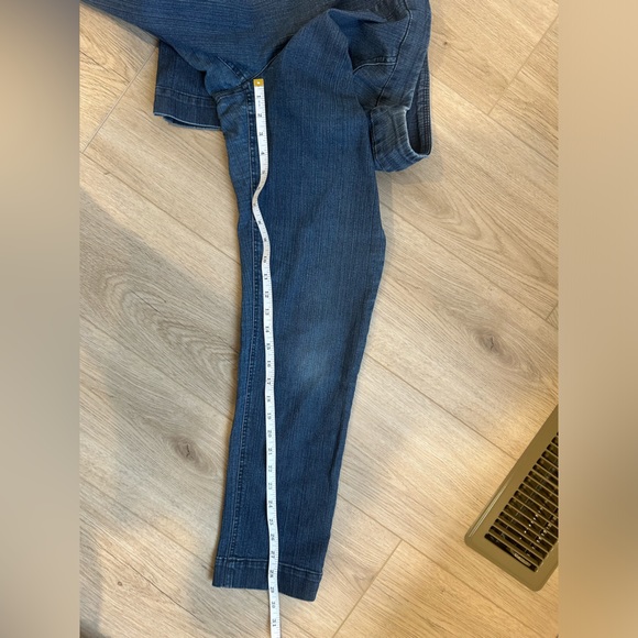 Soft Surroundings Pull On Jeans Size Medium Blue Straight Leg - Picture 6 of 9